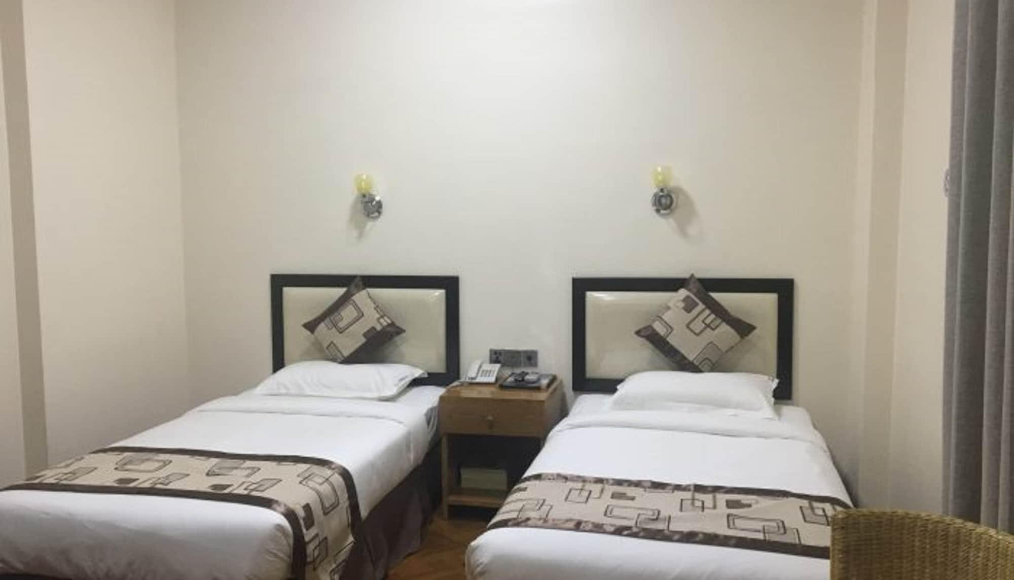 Hotel Yadanar Oo Mandalay Extérieur photo