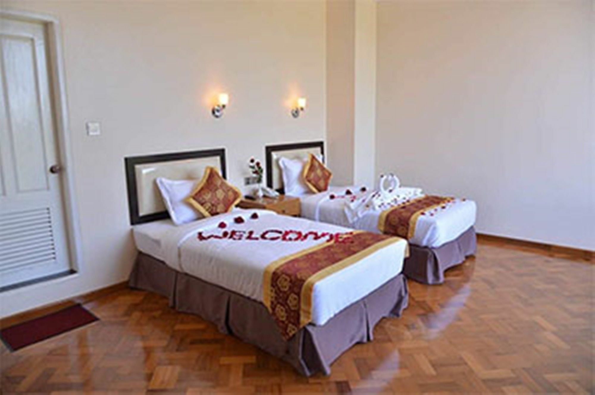 Hotel Yadanar Oo Mandalay Extérieur photo