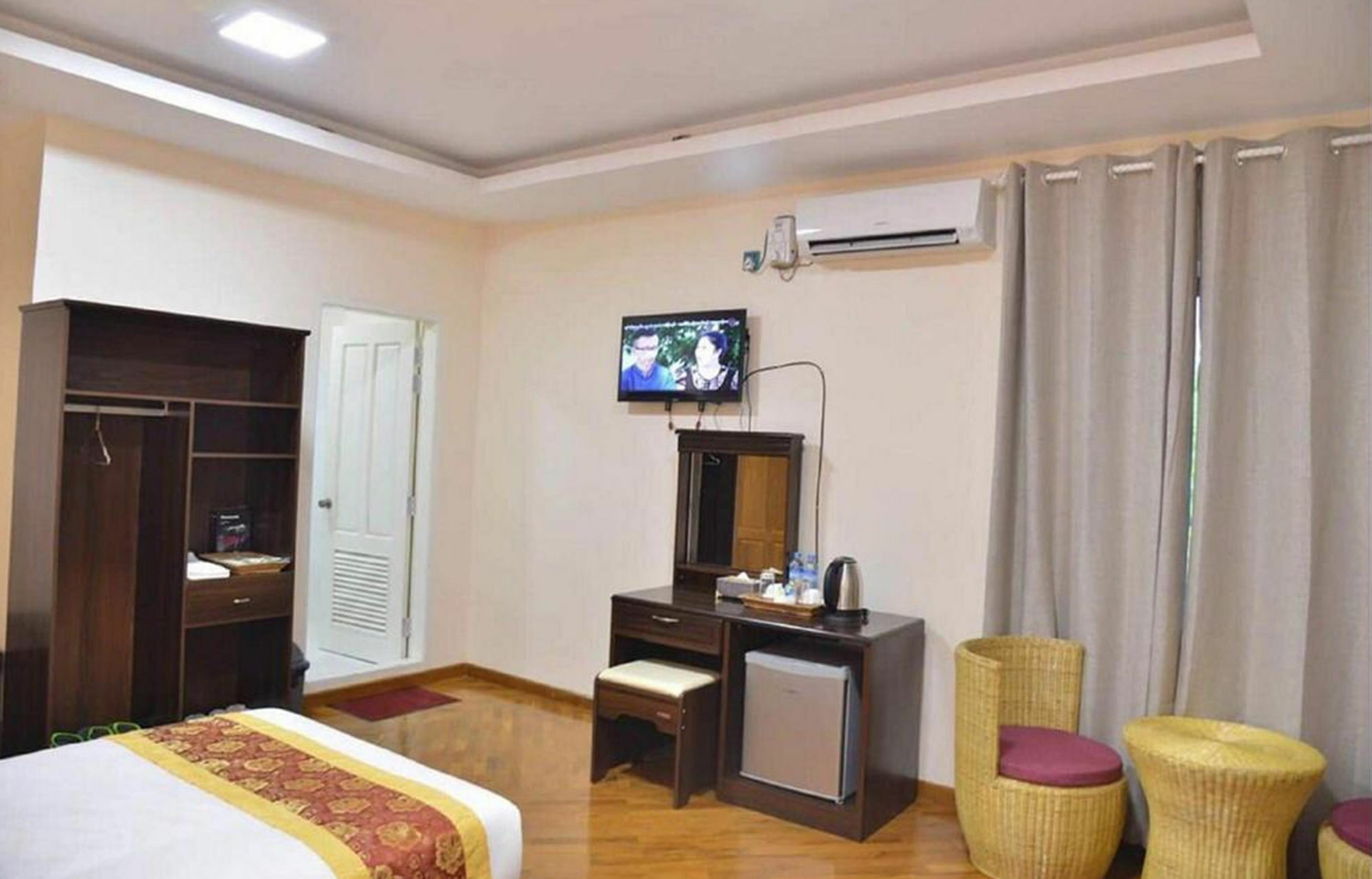 Hotel Yadanar Oo Mandalay Extérieur photo